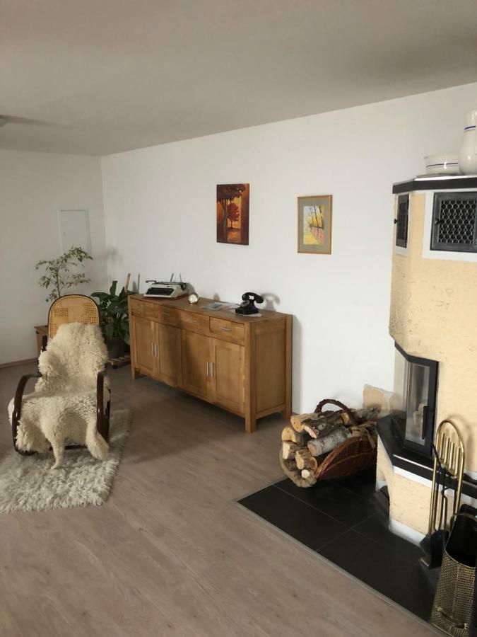 Alte Schule Cafe Und Pension Drehna Exteriör bild